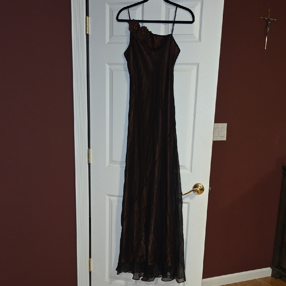 Laundry By Shelli Zegal Brown Evening Gown